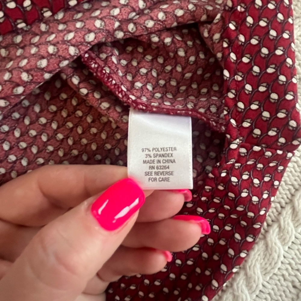 Roz & Ali Burgundy Button-Up Blouse with Gold Button Detail Women’s Size 1X - Picture 10 of 16